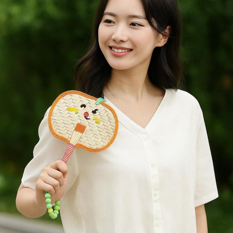 귀여운 표정 야생초 부채(호박) 핸드메이드 손부채