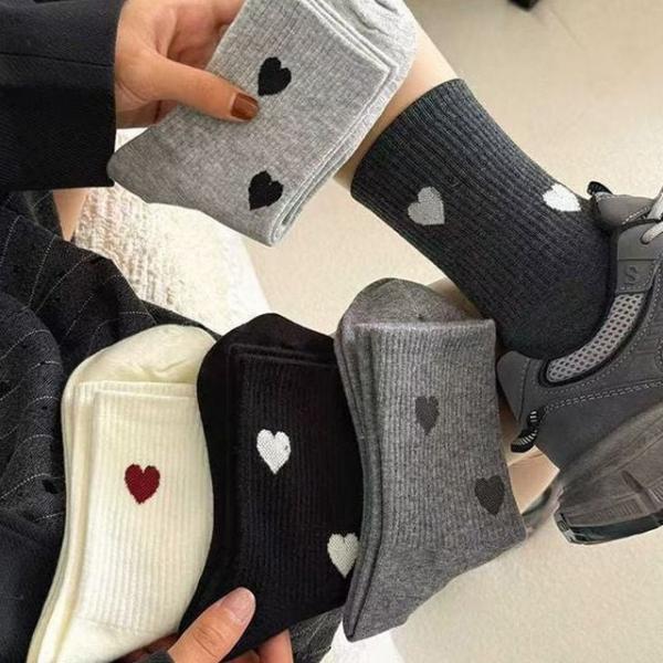 (큰손할인) 하트양말5족 5켤레 여성 운동화 귀여운 단화 플랫슈즈 장목 삭스 패션 캐주얼 예쁜 패턴