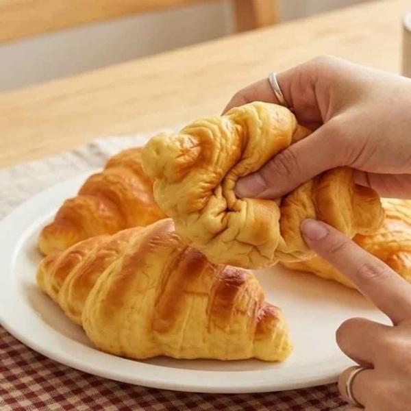 크로아상 스퀴시 쫀득볼 스트레스볼 스퀴시볼 피젯토이