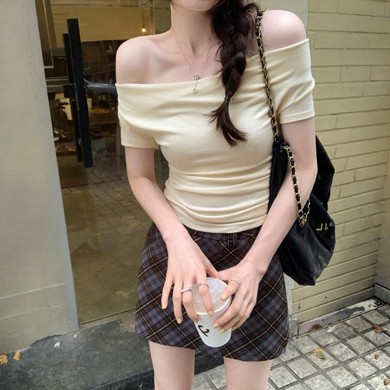 보넬 카울넥 멀티 스타일링 슬림핏 티셔츠 SD-260631