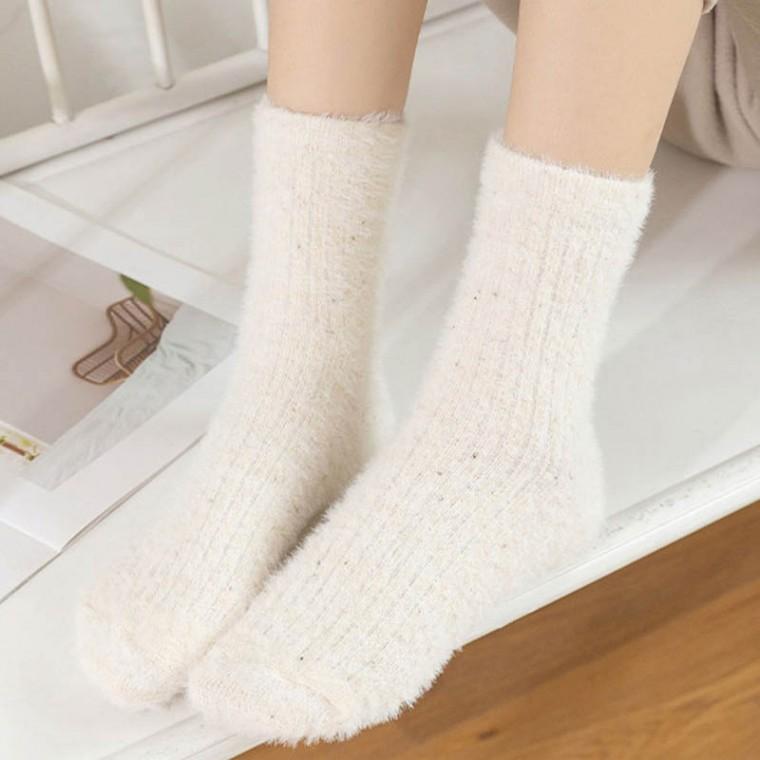 부드럽고 따뜻한 몽글몽글 여성 수면양말 겨울양말 기모양말 여자양말