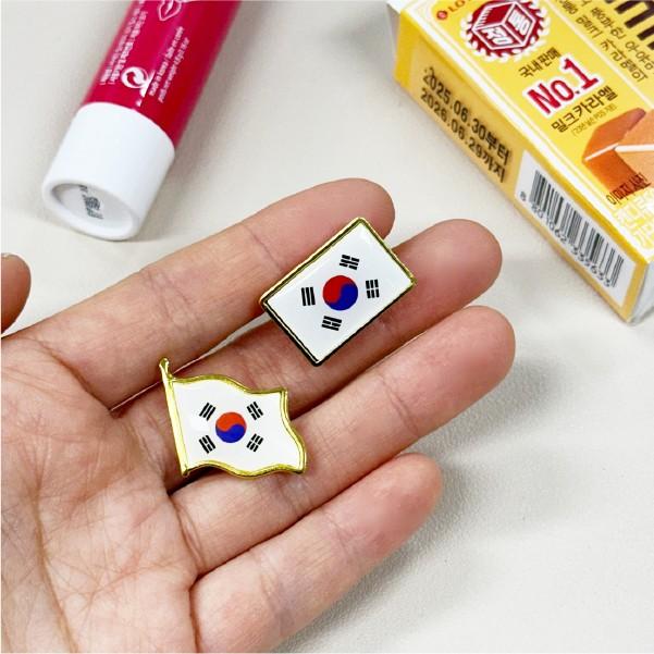 [덥석덥석] 대한민국 태극기 배지 핀뱃지 기념일 액세서리 핀뱃지 외국인선물