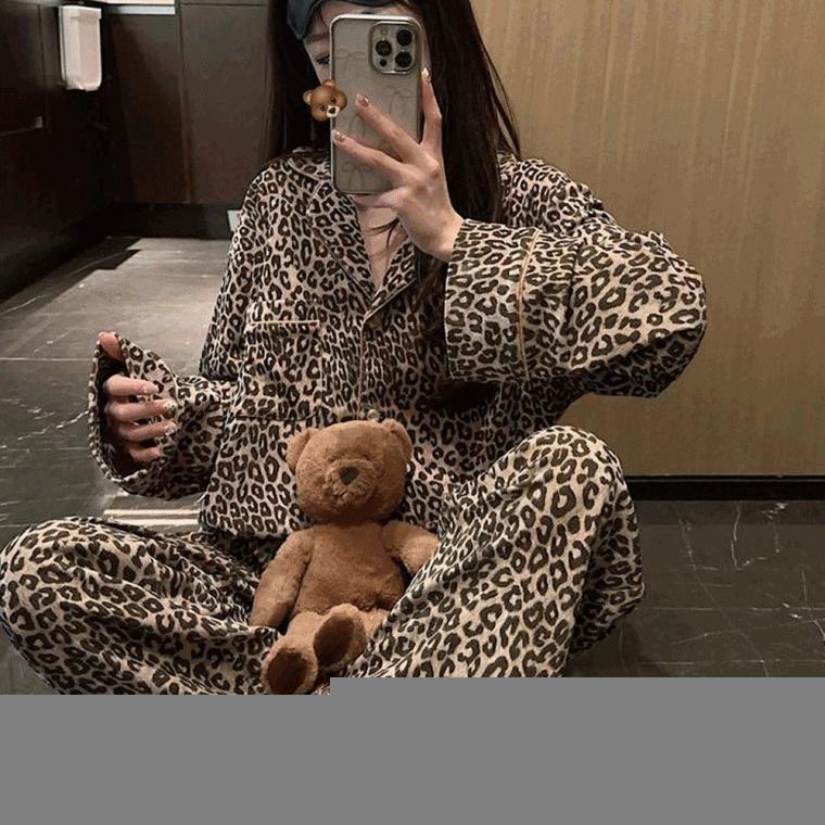 레오파드 벨벳 파자마세트