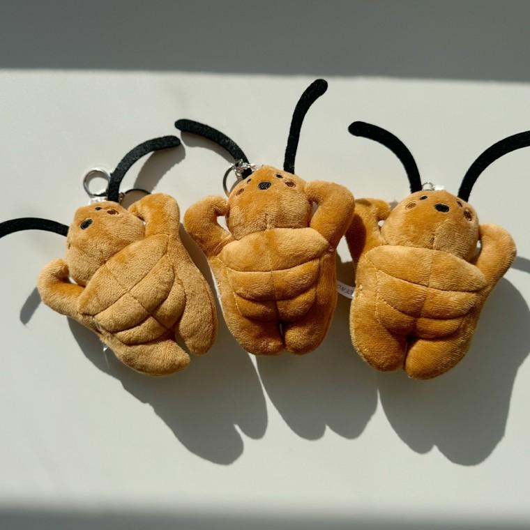 이색 친구 선물 헬창 근육 바퀴벌레 바선생 인형 키링 못생긴 웃긴 킹받는 하찮은 요즘 유행 가방 백팩 참