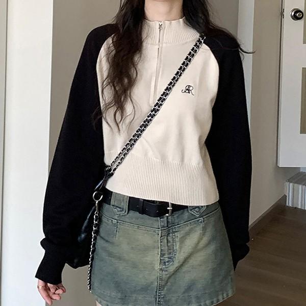 여성 2컬러 데일리 니트 배색 크롭 반집업 LK-K018