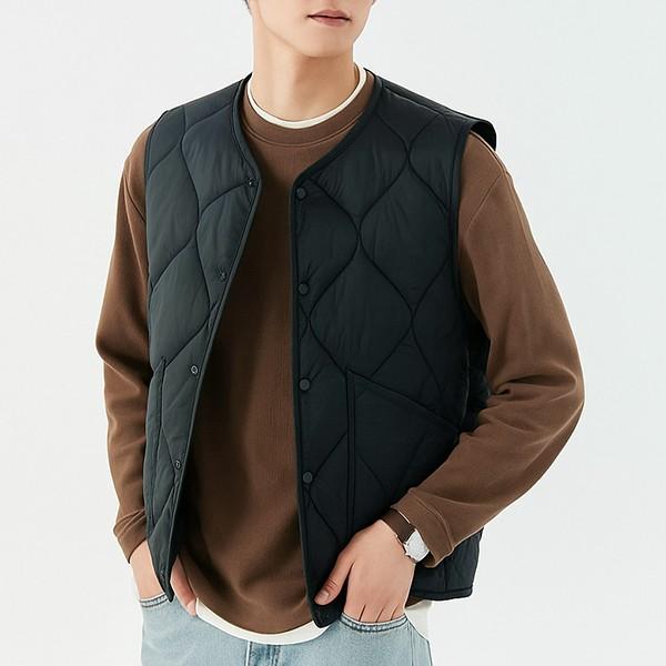 남성 미니멀 라운드 웨이브 누빔 조끼 IS-JK92