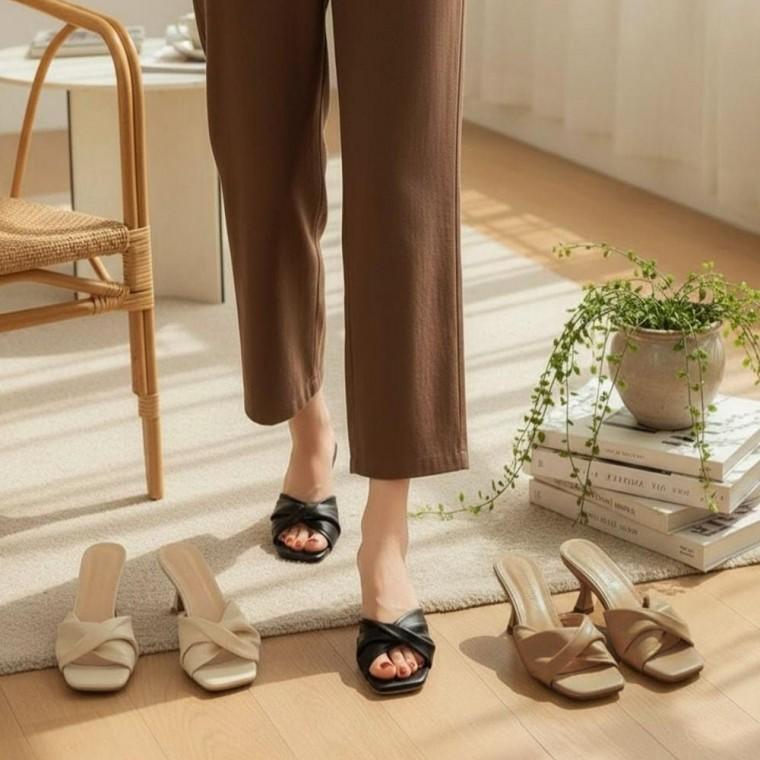 여성 3컬러 여성신발 크로스 꼬임 우아한 힐샌들화 여름 실내화