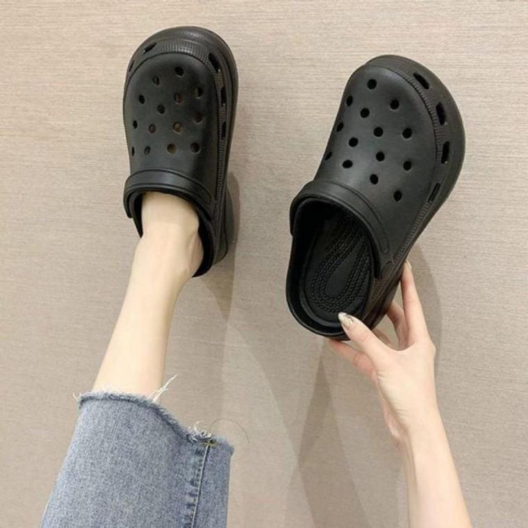 여성 키높이 통굽 뮬 슬리퍼 고무 통풍 방수 여름 휴 단화 블로퍼 구두