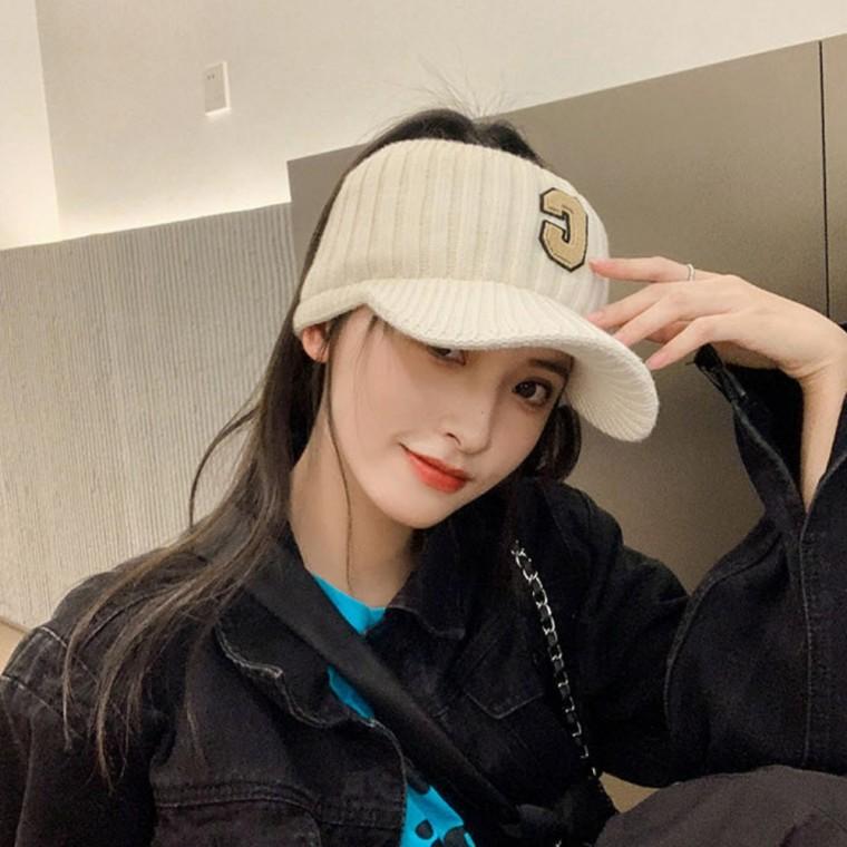 푹신한 소재 따뜻한 기모 안감 니트 데일리 여성 썬캡