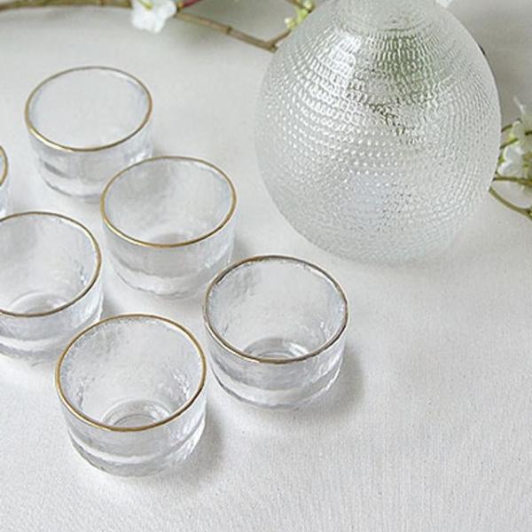 화병으로도 사용하는 클라리스 사케병 대