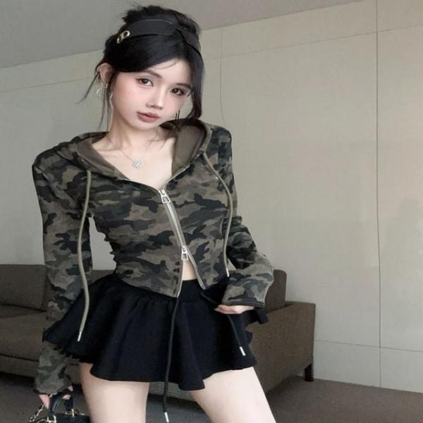 여자 밀리터리룩 투웨이 카모 슬림핏 크롭 후드집업