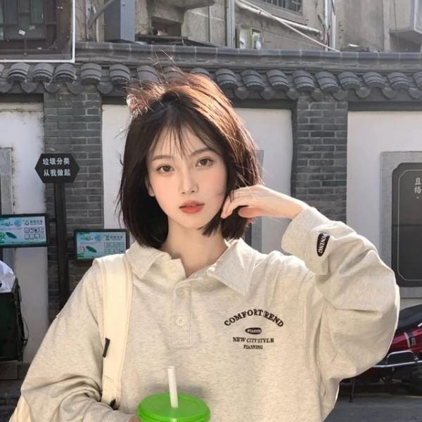 (컴포트 트렌드) 레터링 카라 긴팔 티셔츠