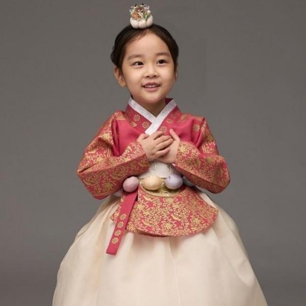 중전 - 홍아당의 + 날개베이지