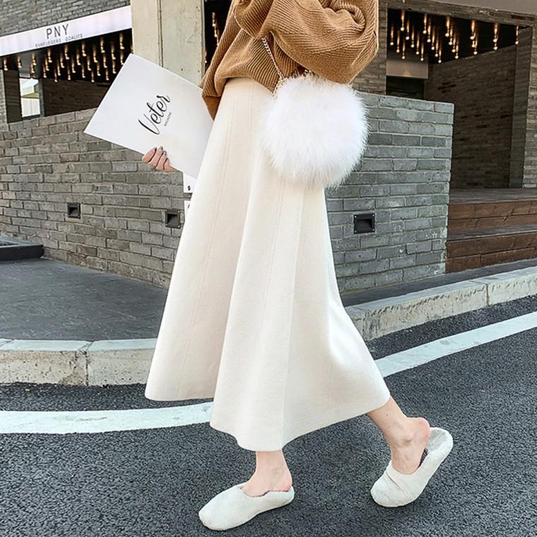 소프트벨 여성 A라인 롱 니트 스커트 플레어핏 겨울 치마 가을