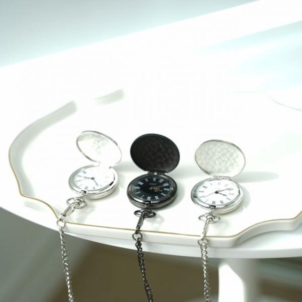 모던 실내 인테리어 실용 베이직 회중시계