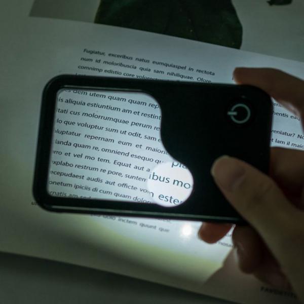 LED 돋보기 휴대용 확대경미니 신문 독서 읽기 고배율