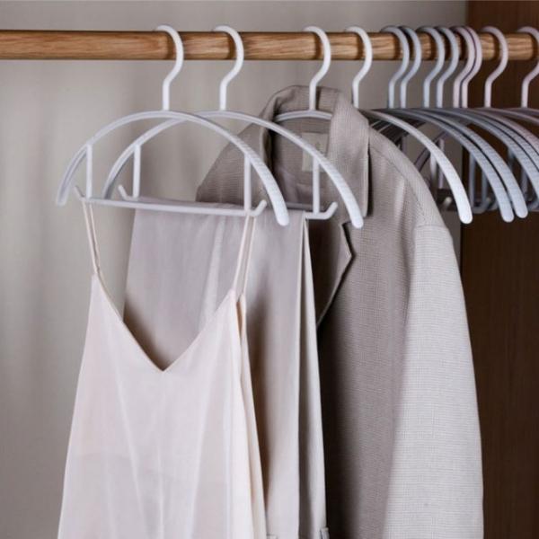 어깨뿔방지 옷걸이(10개) 셔츠 니트 라운딩 행거 옷걸