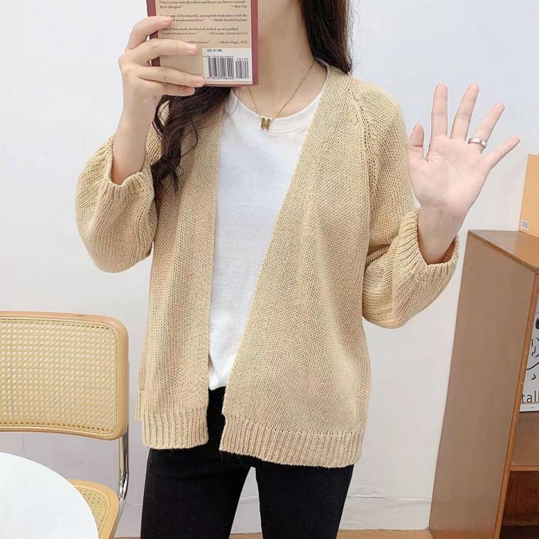 여성 가을 간절기 심플 무지 노단추 니트 가디건 가오리핏