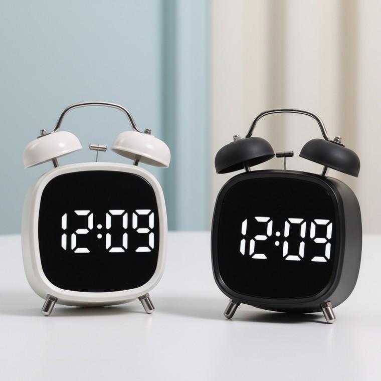 8032 탁상 알람 시계 침실 책상 LED 노이즈 전자 시계 디지털 무소음 집들이 선물 인테리어 시계