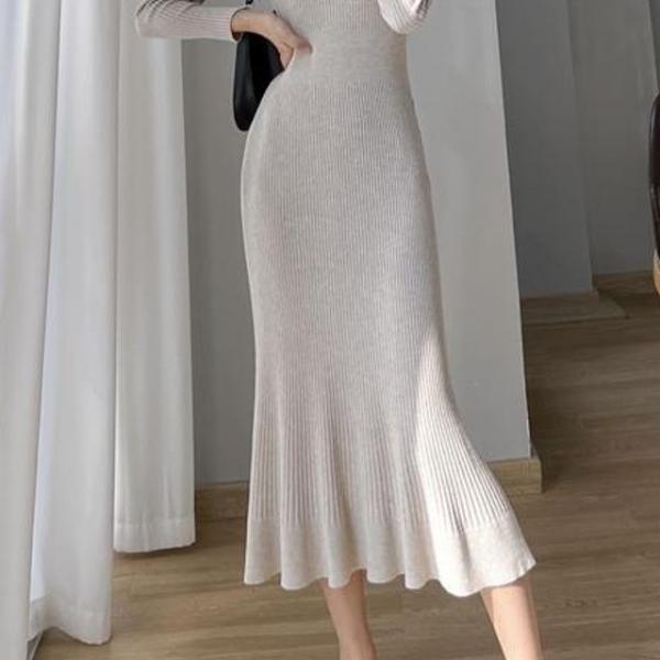 G125887_밑단프릴 머메이드 롱니트원피스