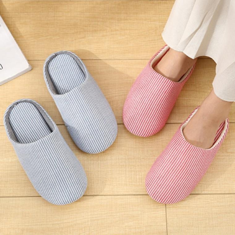 겨울 사무실 쿠션 털실내화 슬리퍼 무소음 거실화