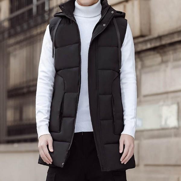 겨울 시즌 필수 아우터 모자가 달려 보온성과 스타일을 동시에 갖춘 롱한 패딩 남성 조끼점퍼