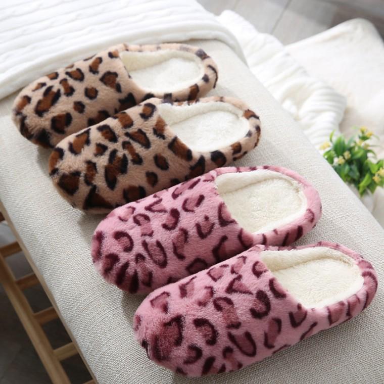 [위드기프트] 최강따숩 겨울 레오파드 털실내화