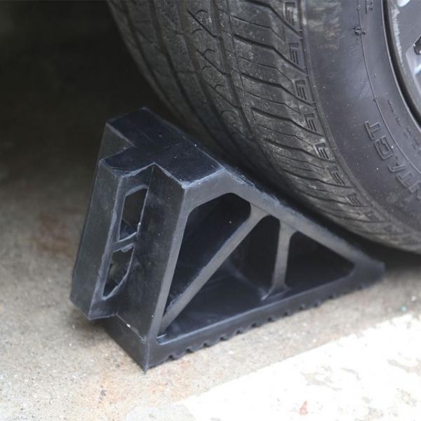 손잡이가 있는 튼튼한 차량 고임목 대형