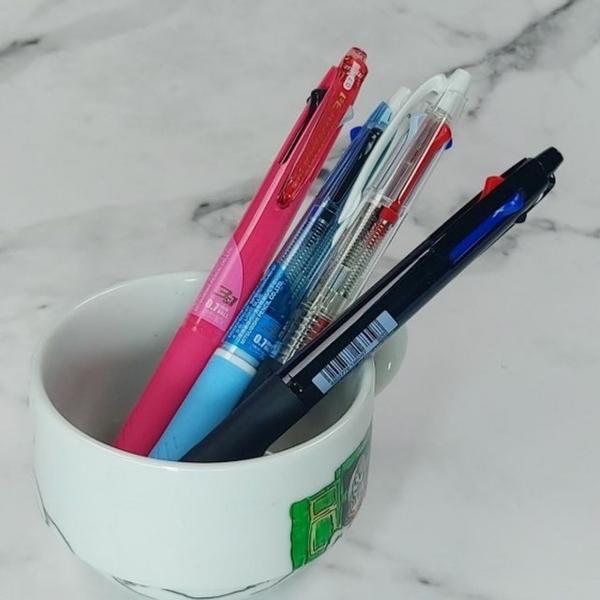 유니 제트스트림 0.7mm 3색볼펜+0.5 샤프 3+1 멀티펜