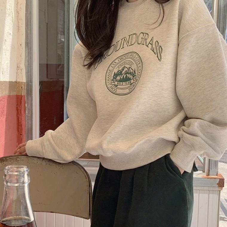 [위드기프트] 부드러운 그린레터링 맨투맨