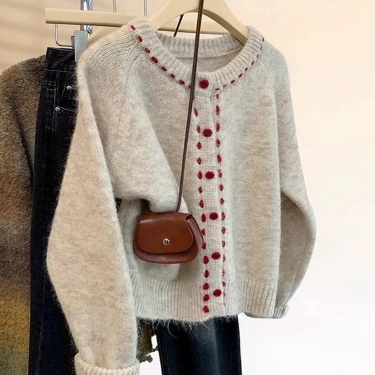 [위드기프트] 레드스티치 따숩 도톰 니트 가디건