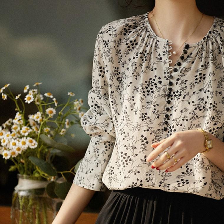 [위드기프트] 잔꽃플라워 프린팅 블라우스