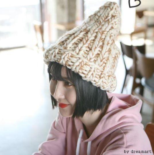 소프트 꽈배기 니트 모자 기모 방울 털모자 겨울모자 귀달이모자 스키장모자 방울모자 왕방울모자
