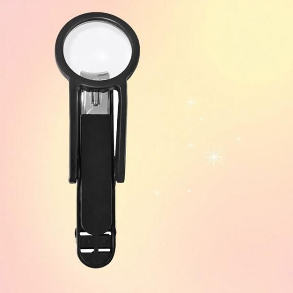 돋보기 달린 손톱깍이 확대경 노안 간병 템