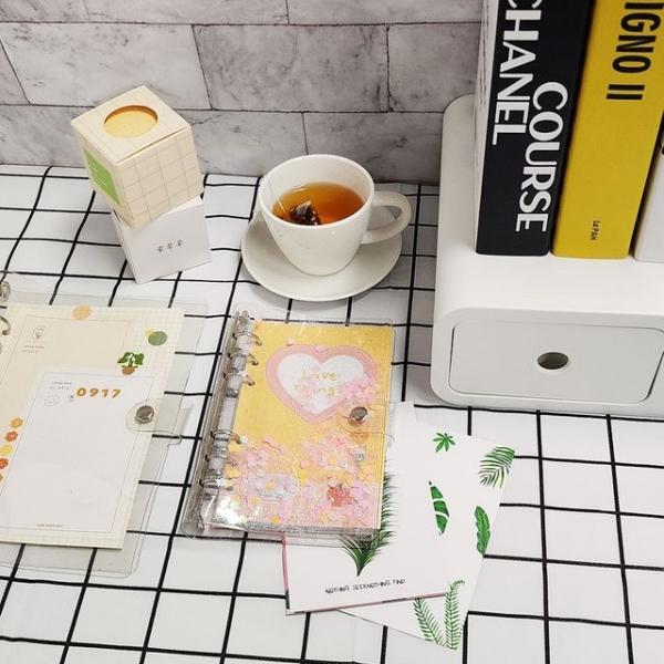 화이트 체크 방수 테이블보 M