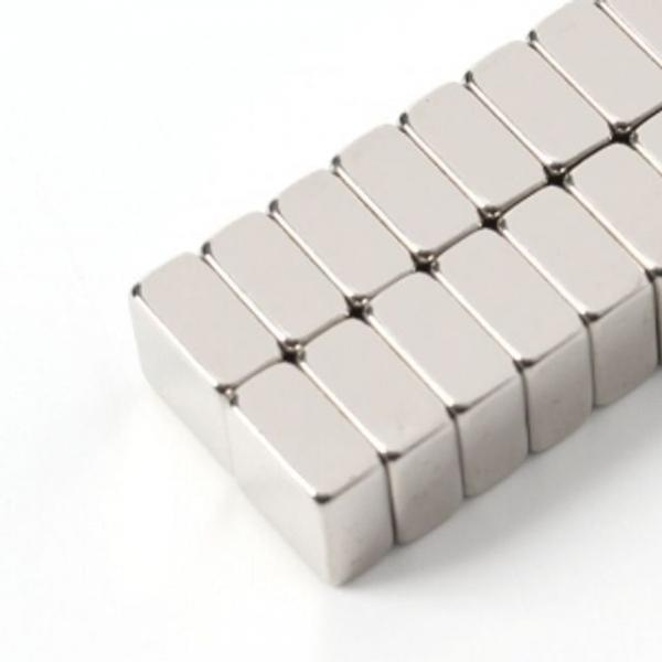 사각 자석 20개입 10x10x5mm 붙이는자석 사각형자석