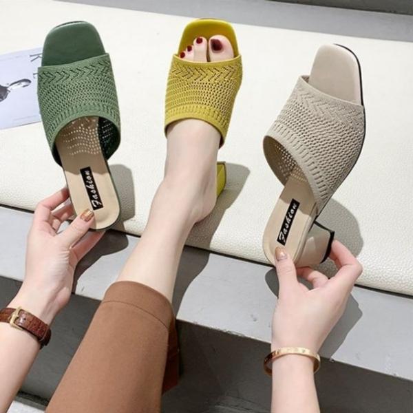 260까지 가능한 컬러 니트 청키 슬리퍼