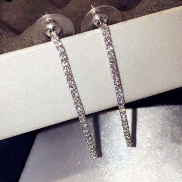 다이아 테니스큐빅 롱 드롭 귀걸이 화이트