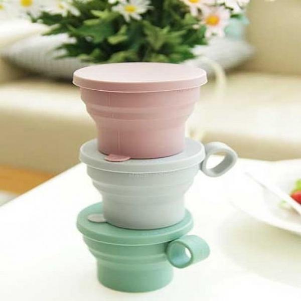 접어서 휴대하기 좋은 파스텔 실리콘 접이식 컵