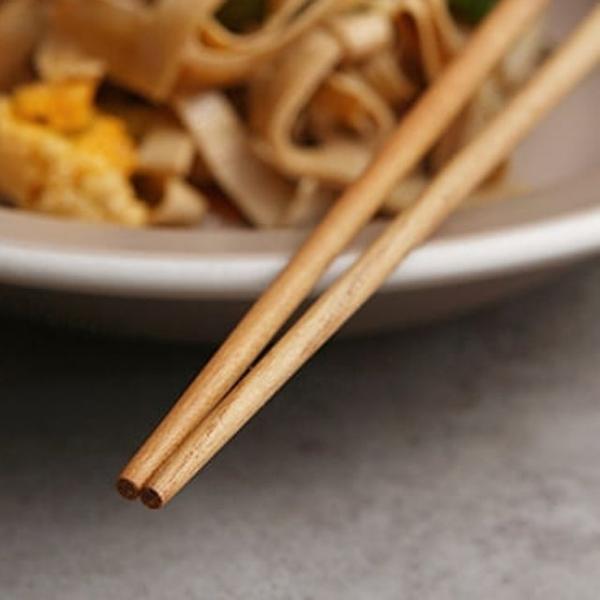 기스 없이 계란말이 요리 - 티그 우드 튀김 젓가락