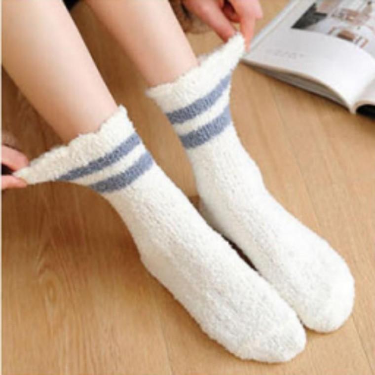선물 양말 여성 수면 보온 따뜻한 배색 1켤레 스트라이프 겨울양말 조리원 포인트