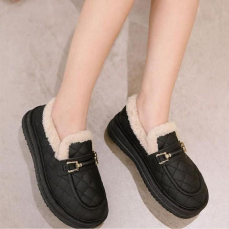 여성 겨울 방한 푹신한 퍼 털 안감 퀼팅 로퍼 신발 여성 털 털슬리퍼 여자 방한화 샌들 겨울 로퍼 신발
