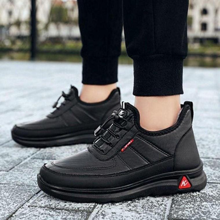 남녀공용 털안감 끈조절 워킹화 털운동화 겨울 방한화 발편한 미끄럼에강한 가벼운 착화감좋은 털신발 패딩