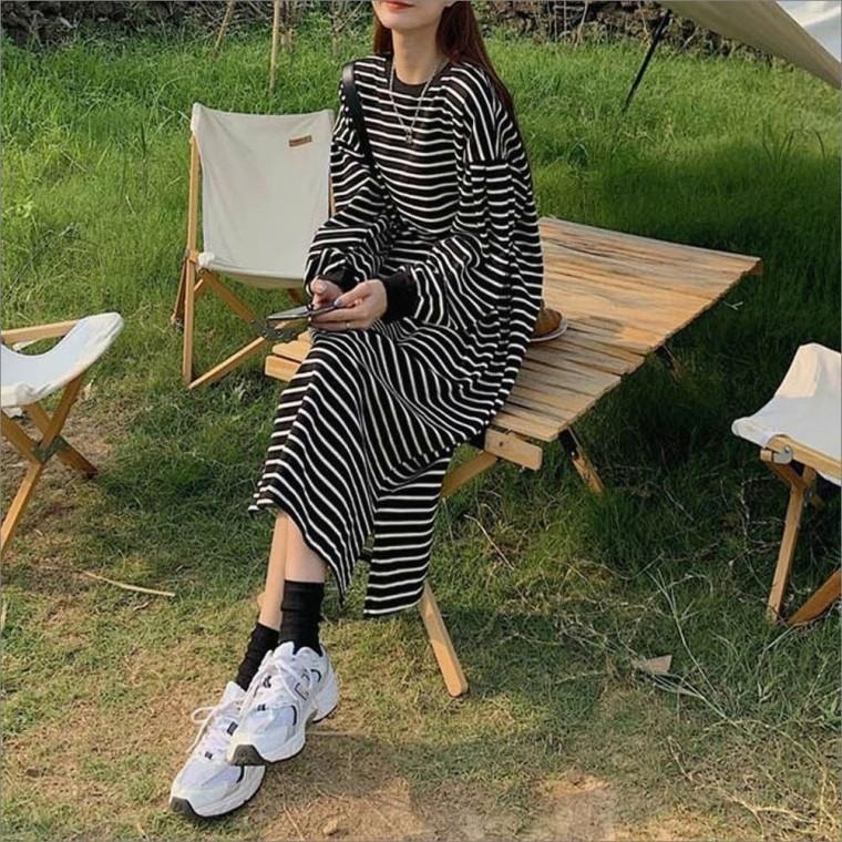 루즈핏 데일리 기모안감 편한 겨울 롱원피스 스트라이프