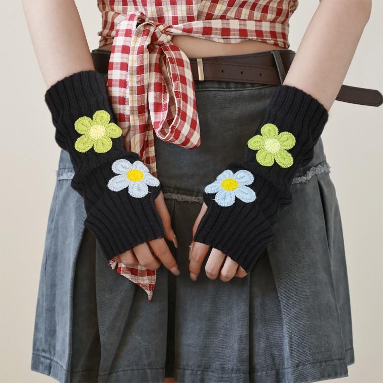 데이지 입체 자수 워머 장갑 반장갑 겨울 보온 핸드 커버