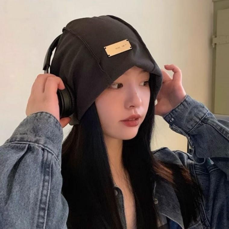 포인트 겨울 여자용 나들이용 메탈 패션 비니 모자