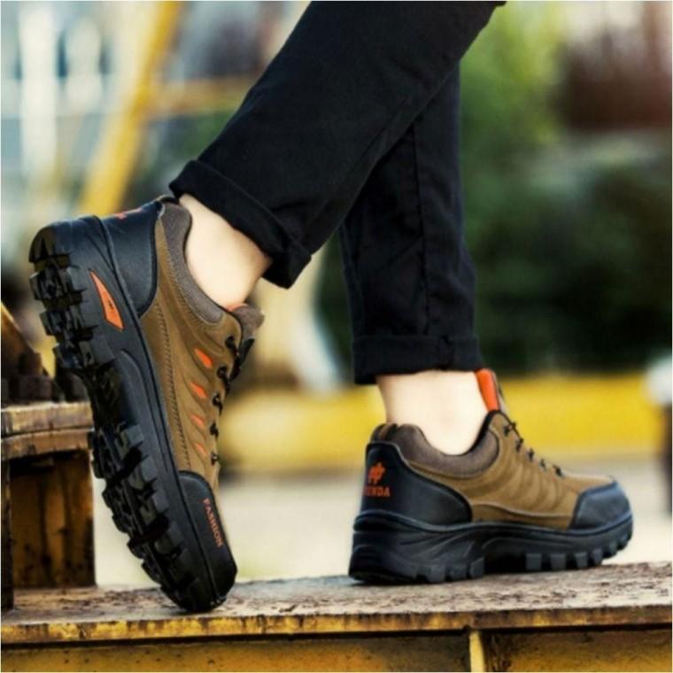 남성 기모 안감 운동화 등산화 방한부츠 겨울신발 2색