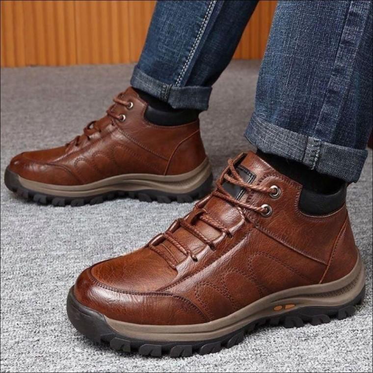 남성 트레킹화 기모안감 방한화 털운동화 겨울신발 2색