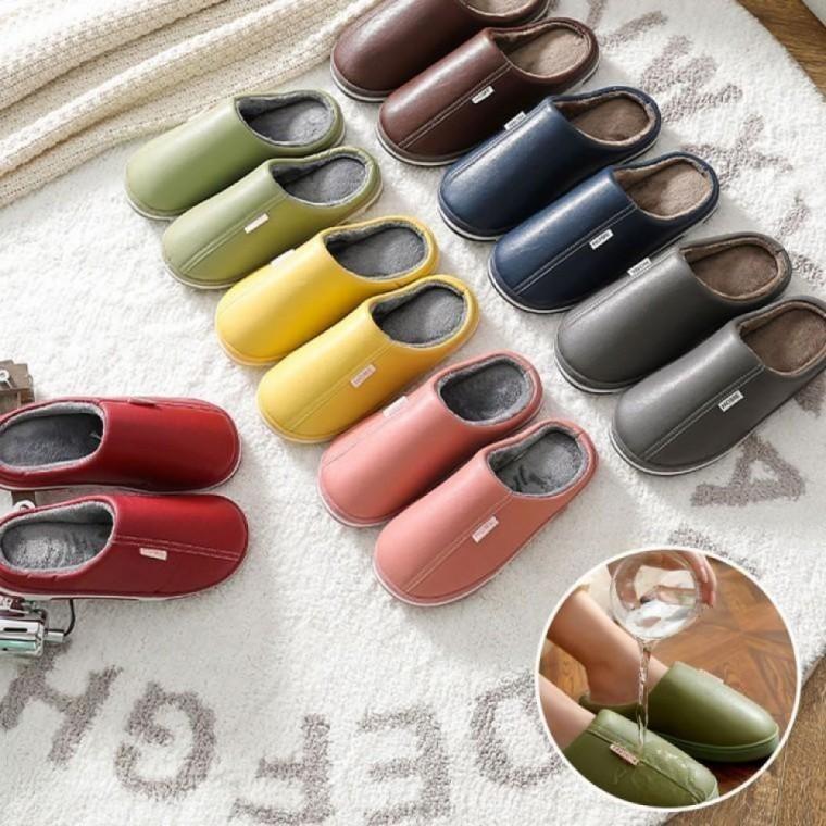 JU 모던하고 심플한 디자인의 가죽 털슬리퍼 고급PU소재 커플 겨울 털실내화