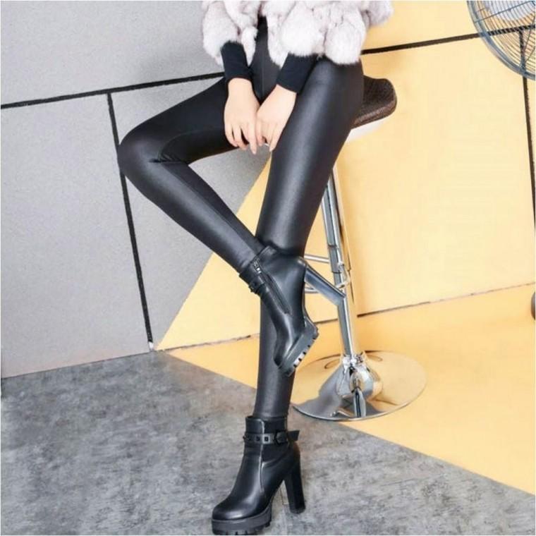 여성 가죽레깅스 기모안감 융털 레깅스 겨울 블랙 쫄바지